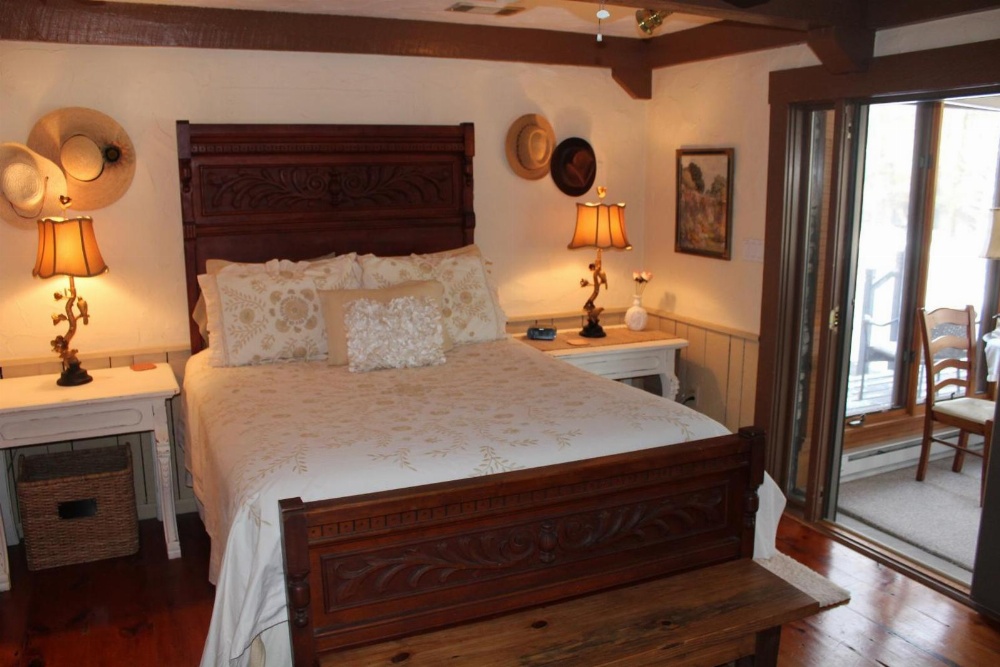 The Inn at White Oak